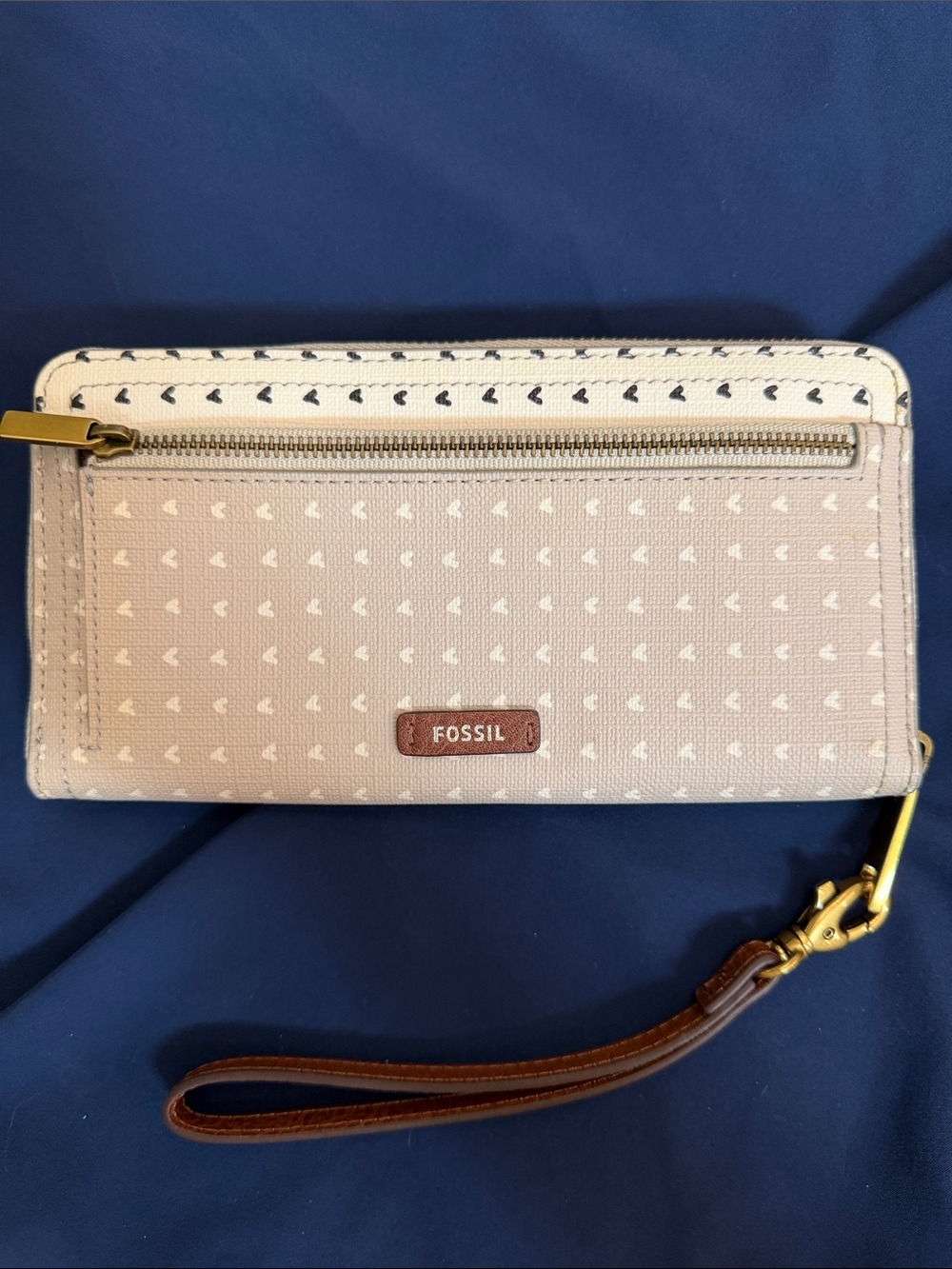 Fossil Cream and Brown Heart-Print Wristlet Wallet